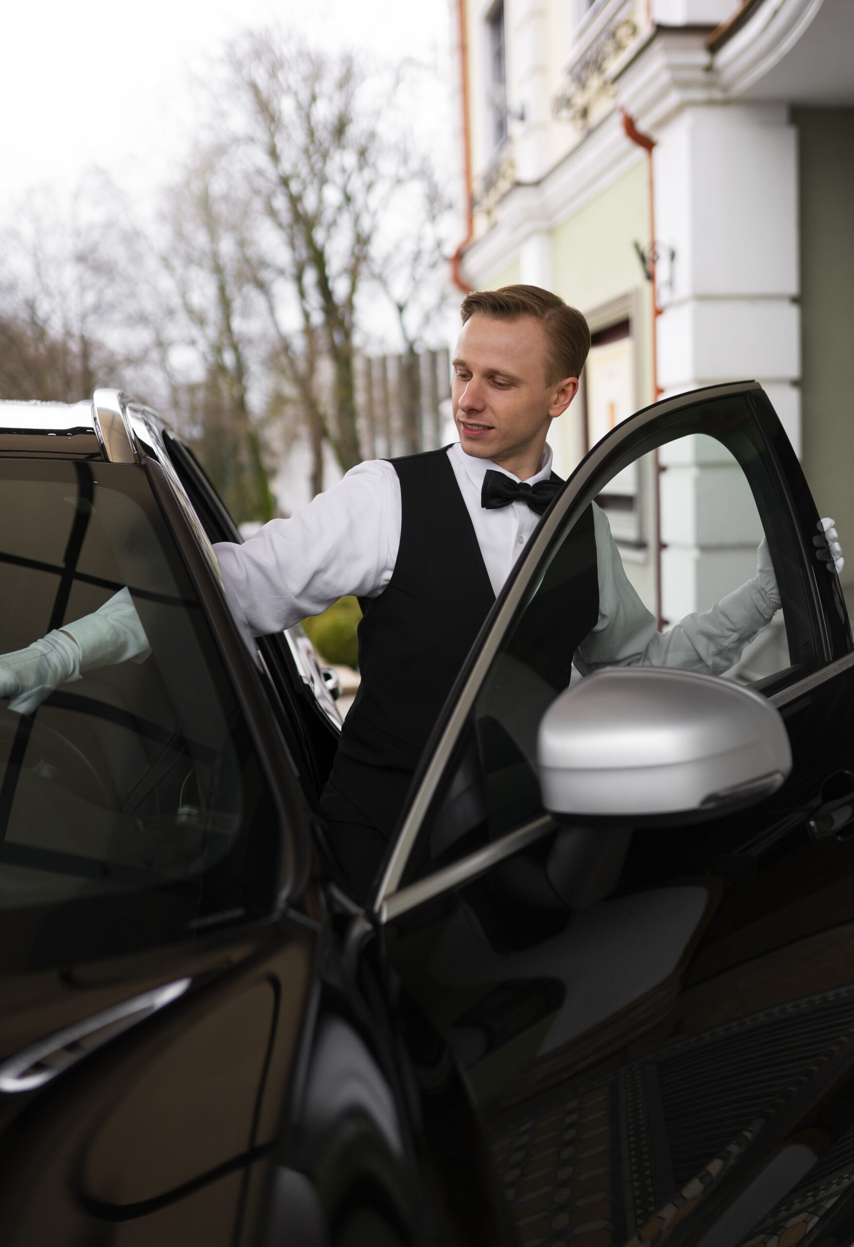 front-view-valet-suit-working